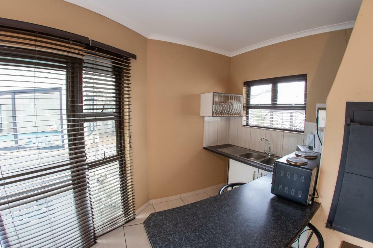 Meransha Self Catering Cc 월브스베이 외부 사진