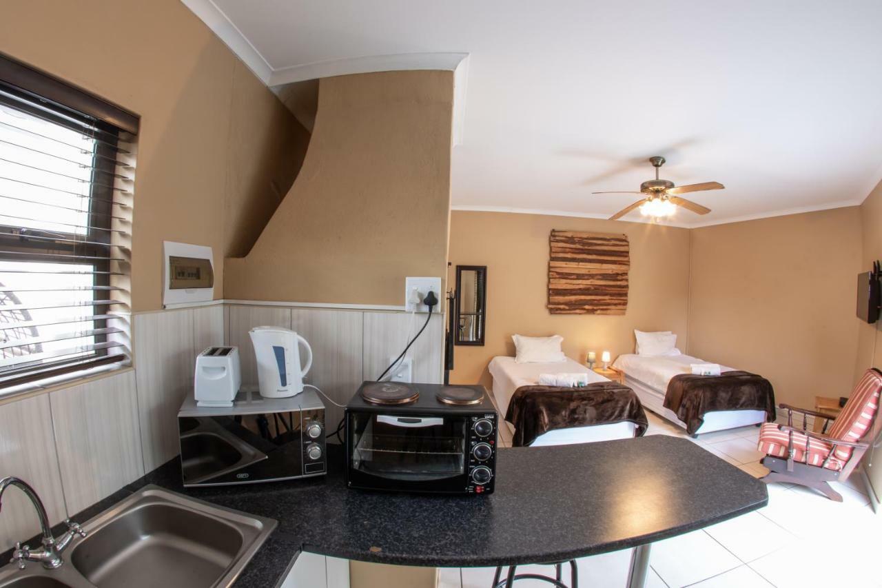Meransha Self Catering Cc 월브스베이 외부 사진