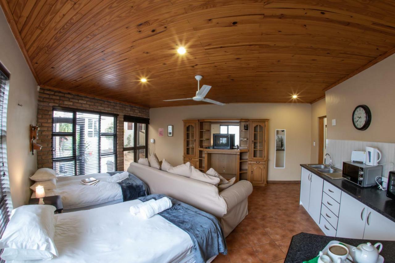Meransha Self Catering Cc 월브스베이 외부 사진